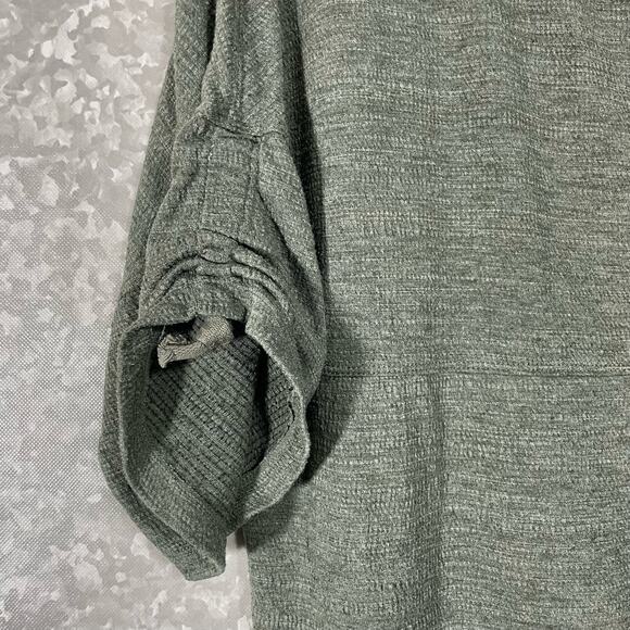 Max Studio Women's Gray Ruched Sleeve Knit Top - Size Medium - Classic Casual - Picture 3 of 6